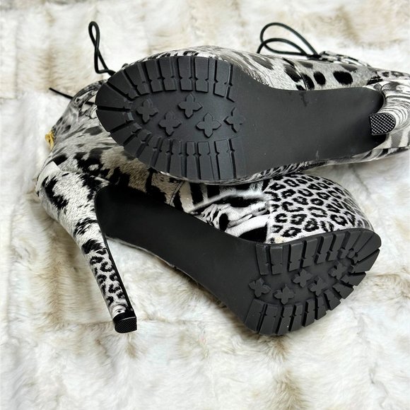 Privileged Platform Ankle Boots Animal Mag Print Lug Sole - Picture 14 of 15